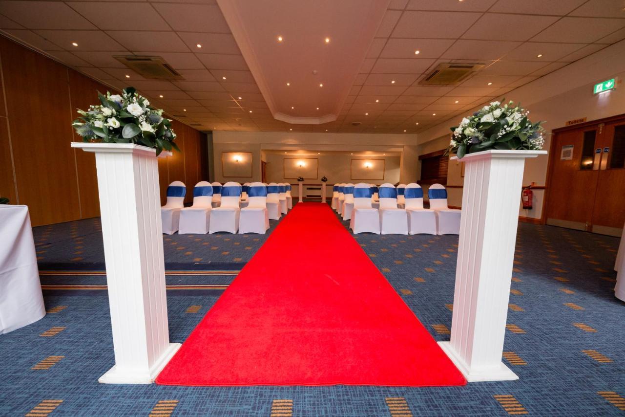 Holiday Inn Newport By Ihg Exterior photo