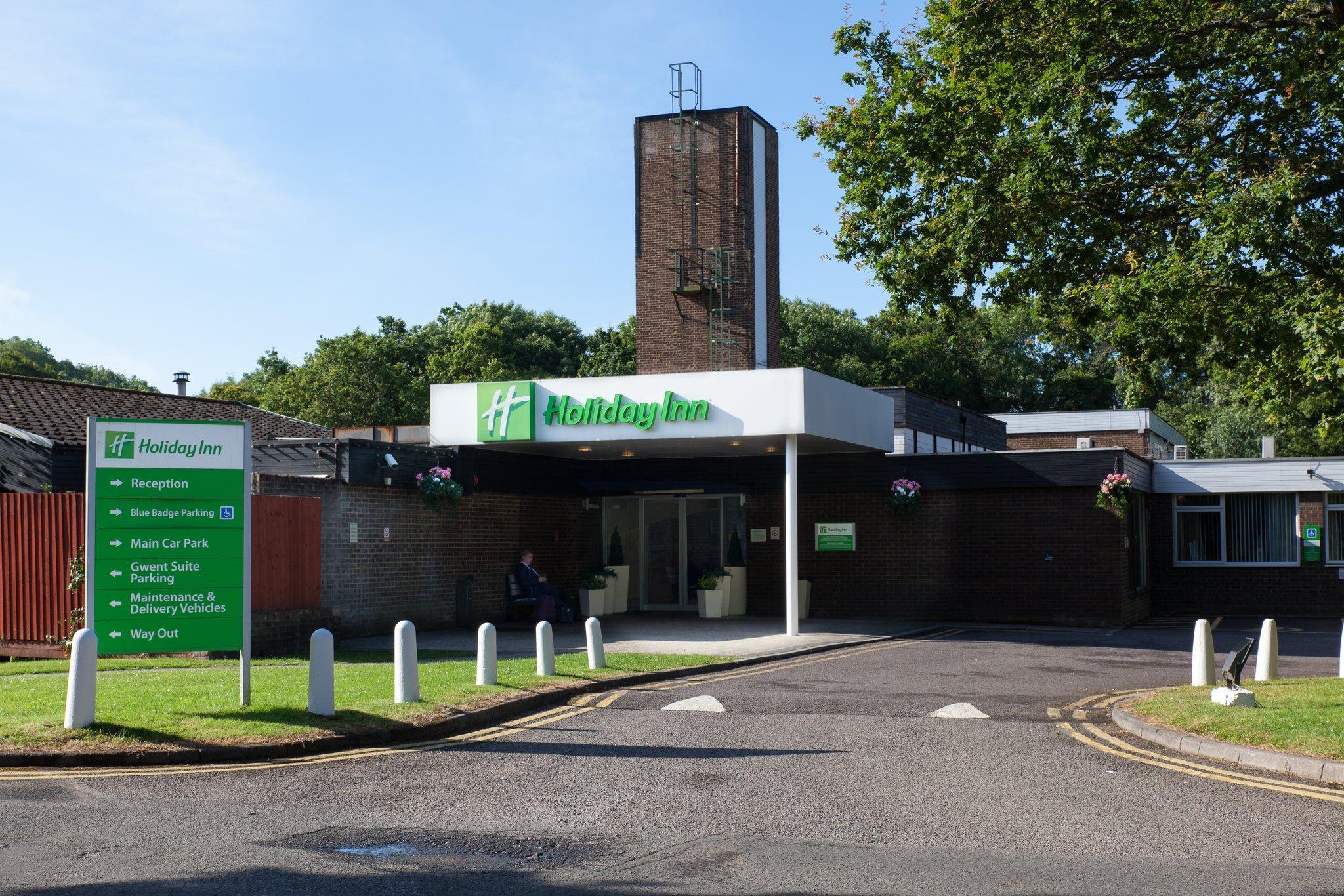 Holiday Inn Newport By Ihg Exterior photo