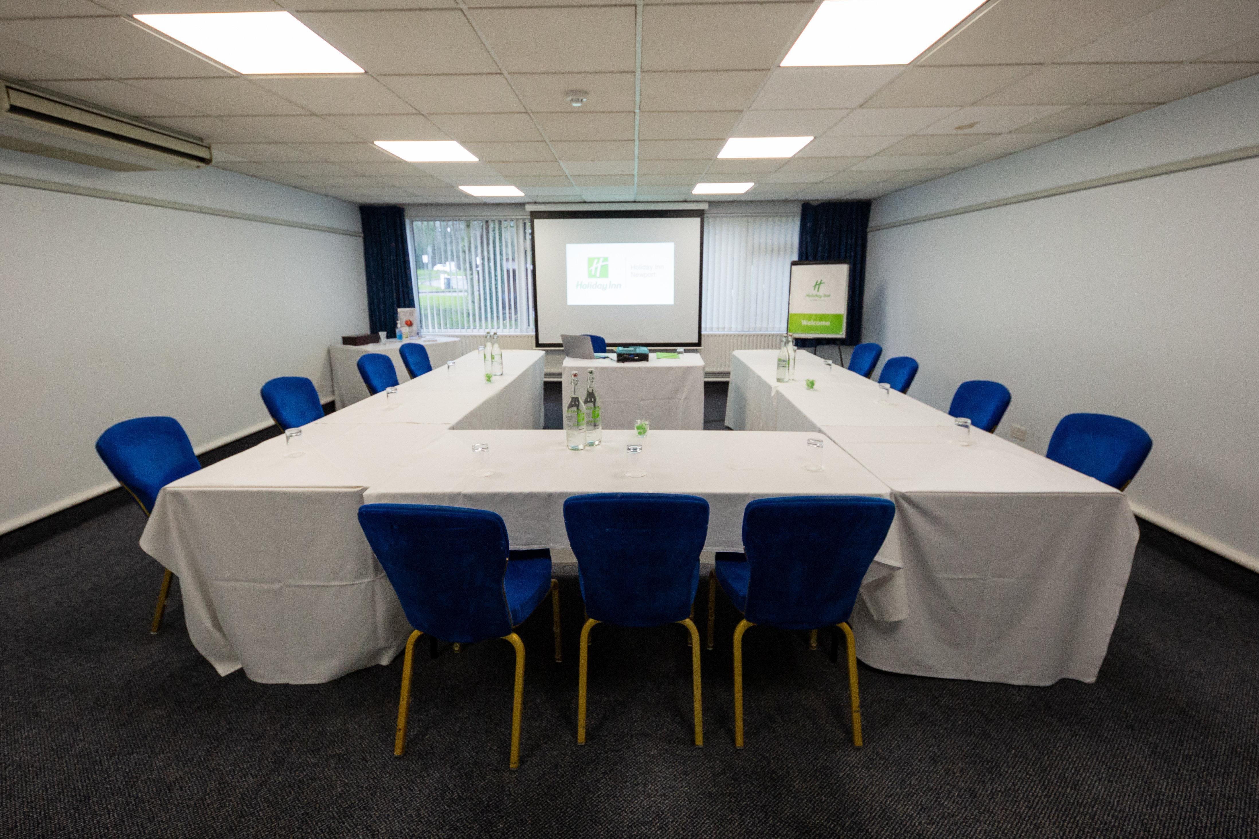 Holiday Inn Newport By Ihg Exterior photo